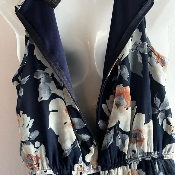 Rue21 Blue and White Pleated Halter Maxi Dress - Picture 12 of 12